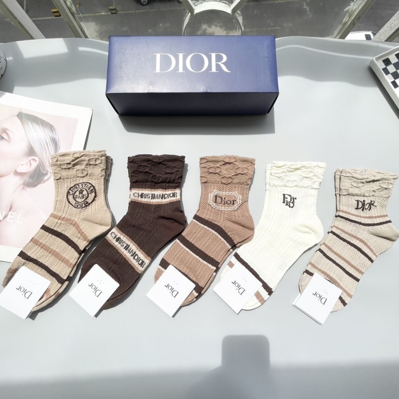 DIOR